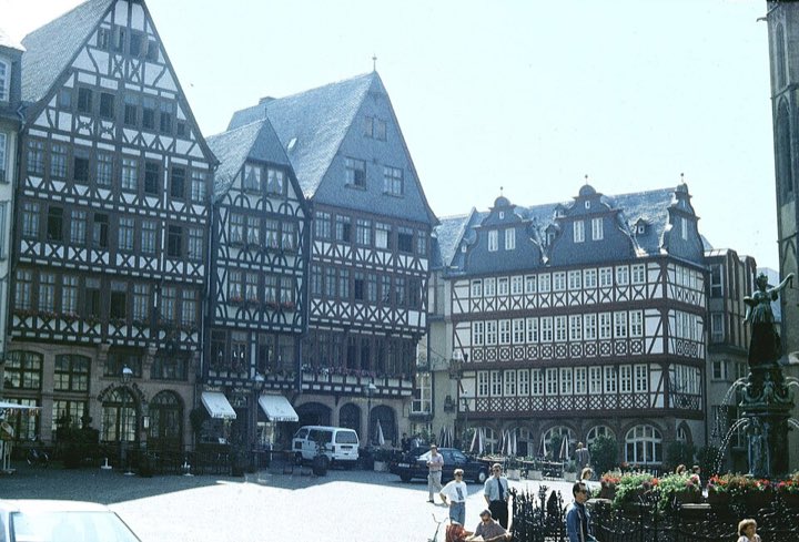 法兰克福 Römerberg 广场与历史建筑